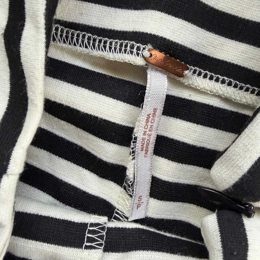 Free People Black White Stripe High Waist Rise Riker Ponte Shorts Small Retro - Picture 3 of 7